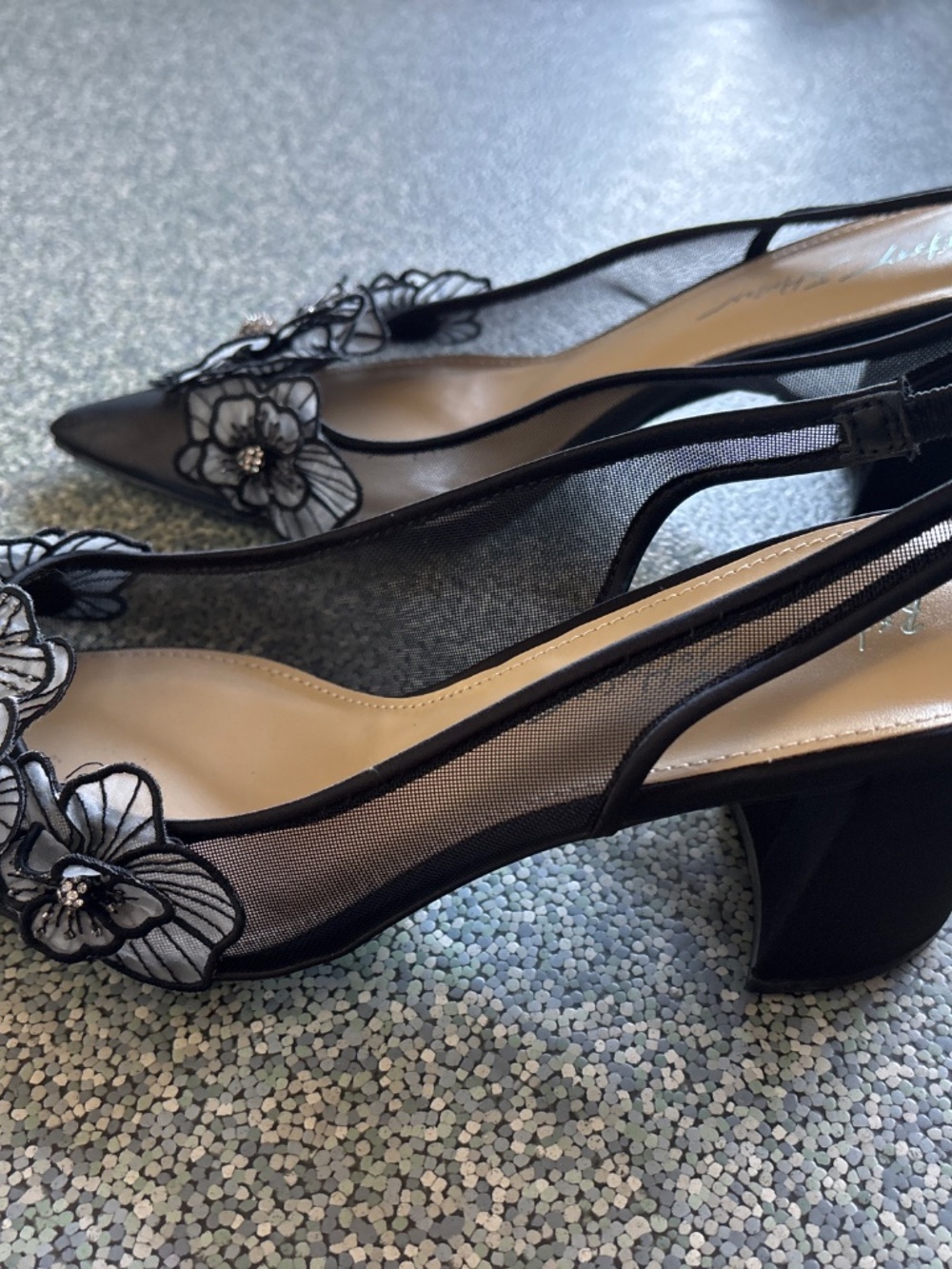 Betsy Johnson Floral Mesh Heels Size 9.5. Like New - Picture 7 of 8